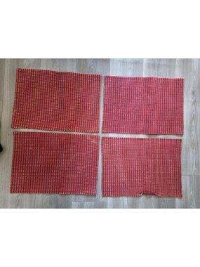 Set Of 4 Red Woven Cotton Placemats With Geometric Pattern 18x13 Inches